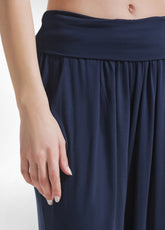 PANTALONE ODALISCA IN VISCOSA BLU NOTTE - Set Yoga / Pilates | DEHA