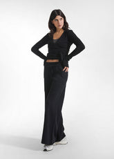 BLACK BOUCLE CROSSED CARDIGAN - BLACK | DEHA