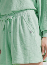 FRENCH TERRY SHORTS - GREEN - Sports shorts - Outlet | DEHA