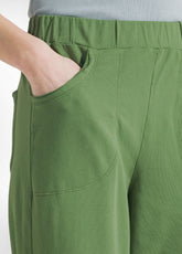SLIM FIT LIGHT SWEATPANTS - GREEN - Pants - Outlet | DEHA