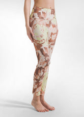 LEGGINGS IN MICROFIBRA RICICLATA STAMPATA MARRONE - FLORAL BROWN | DEHA