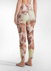 LEGGINGS IN MICROFIBRA RICICLATA STAMPATA MARRONE - FLORAL BROWN | DEHA