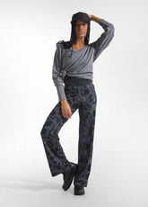 LEGGINGS DRITTI IN MICROFIBRA STRETCH STAMPATA NERO - Leggings & Pantaloni sportivi - Outlet | DEHA