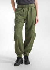 CUPRO SATIN CARGO PANTS - GREEN - OLIVE GREEN | DEHA