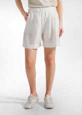 SHINY LINEN SHORTS - WHITE - MILK WHITE | DEHA