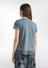 T-SHIRT IN JERSEY FIAMMATO CON INSERTO BLU - TEAL BLUE | DEHA