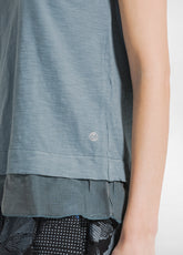 T-SHIRT IN JERSEY FIAMMATO CON INSERTO BLU - TEAL BLUE | DEHA