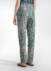 PANTALONE STAMPATO IN COTONE INCRESPATO BLU - TEAL BLUE LEAVES | DEHA