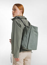 BORSA/ZAINETTO IN NYLON VERDE - SAGE GREEN | DEHA