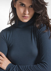 LONG SLEEVE T-SHIRT WITH TURTLENECK IN BLUE CASHMERE BLEND - T-shirts - Outlet | DEHA