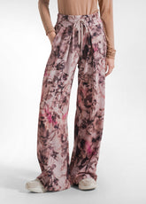 PINK FLORAL PRINTED LIGHTWEIGHT SWEATPANTS - ROSE RAMAGE | DEHA