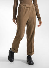 STRAIGHT TROUSERS WITH BROWN TURN-UP - KAKI BROWN | DEHA