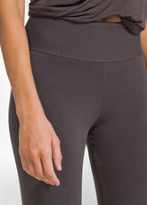 LEGGINGS A VITA ALTA IN JERSEY STRETCH MARRONE - Activewear | DEHA