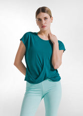 T-SHIRT YOGA CON NODO FRONTALE VERDE - Set Yoga / Pilates | DEHA