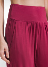 RED STRETCH VISCOSE T-SHIRT AND STRAIGHT-LEG TROUSERS SET - Everyday Sets | DEHA