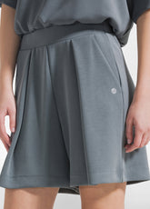 GREEN MODAL SHORT-SLEEVED SWEATSHIRT AND PLEATED SHORTS - Everyday Sets | DEHA