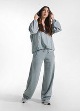 FELPA CON CAPPUCCIO CON DETTAGLI IN SATIN EFFETTO - TEAL GREEN | DEHA