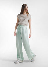 TOP SPORTIVO STRETCH ADERENTE BEIGE - New In | SS26: READY WHEN YOU ARE | DEHA