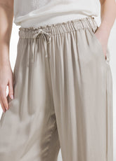 PANTALONI PALAZZO IN SATIN BEIGE - New In | SS26: READY WHEN YOU ARE | DEHA