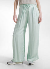 PANTALONI PALAZZO IN SATIN VERDE - JADE GREEN | DEHA
