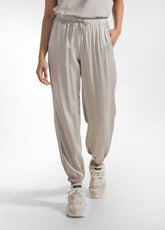PANTALONI JOGGER IN SATIN BEIGE - CLAY BEIGE | DEHA