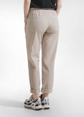 PANTALONI DRITTI IN POPLINE ELASTICIZZATO BEIGE - CLAY BEIGE | DEHA