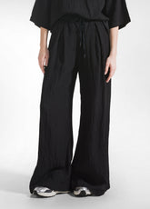 PANTALONI LARGHI IN VISCOSA EFFETTO STROPICCIATO NERO - BLACK | DEHA