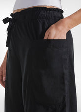 TENCEL TWILL BALLOON TROUSERS - BLACK - BLACK | DEHA