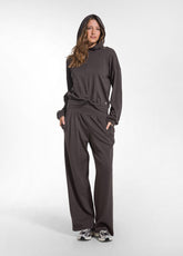 FELPA IN MORBIDO COTONE MARRONE - Activewear | DEHA