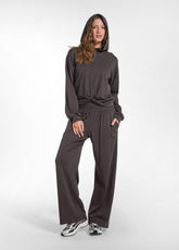 SOFT COTTON SWEATSHIRT AND TROUSERS SET IN BROWN - Comfort Sets & Tracksuits | DEHA