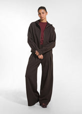BROWN PUNTO MILANO SWEATSHIRT AND PLEATED TROUSERS SET - Comfort Sets & Tracksuits | DEHA