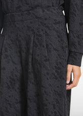 PANTALONE CON PIEGHE EFFETTO MATELASSE' OTHER - Pantaloni | DEHA