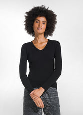 BLACK RIBBED WOOL V-NECK SWEATER | DEHA